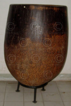 Palm vase BU1. Palm root container, Burma, new