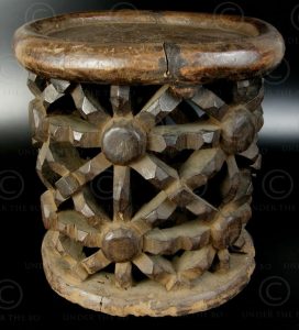 Bamileke stool AF25. Bamileke tribal culture. Cameroon