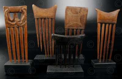 African combs 12UZ1C. Baule and Ashanti cultures, Ivory Coast, West Africa.