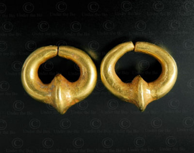 Boucle d'oreille or Gandhara