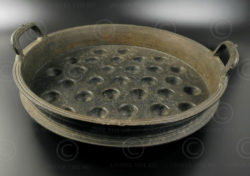 Bronze cooking basin IN505. Kerala state, Southern India.