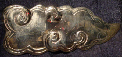 Solid brass buckle. Chinese style cloud.
