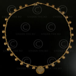 Collier avec pendentifs minitures lunes en or Orissa No.484