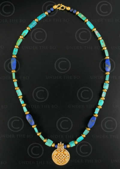 Collier or et turquoise 635. Design François Villaret.