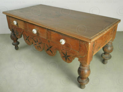 Colonial Coffee table i5-98. Dutch colonial, Cochin. India.