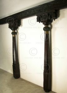Columns and beam 08MT22. Andhra Pradesh, Southern India.