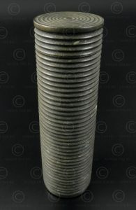 Cylindric bronze container IN460. Southern India.