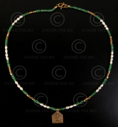 Necklace with Swat emerald and gold 579