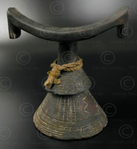 Ethiopian headrest AF136. Omo valley area, Ethiopia.
