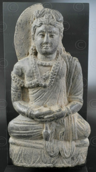 Gandhara seated schist Buddha PK185. Gandhara (Pakistan). Swat valley.