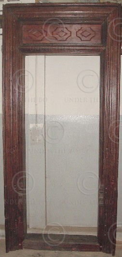 Door frame H6-02 Rosewood . Frame only. 19th century. South India