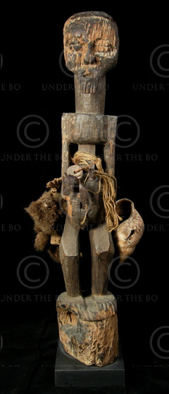 Igbo statue AF170. Nigeria. 19th century or earlier.