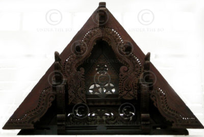 Indian gable C3-00 Rosewood. 19th century. Kerala, India