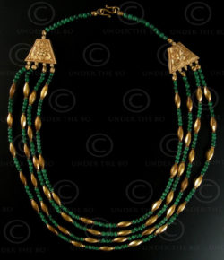 Necklace with malachite and gold 404. Under the Bo workshop.