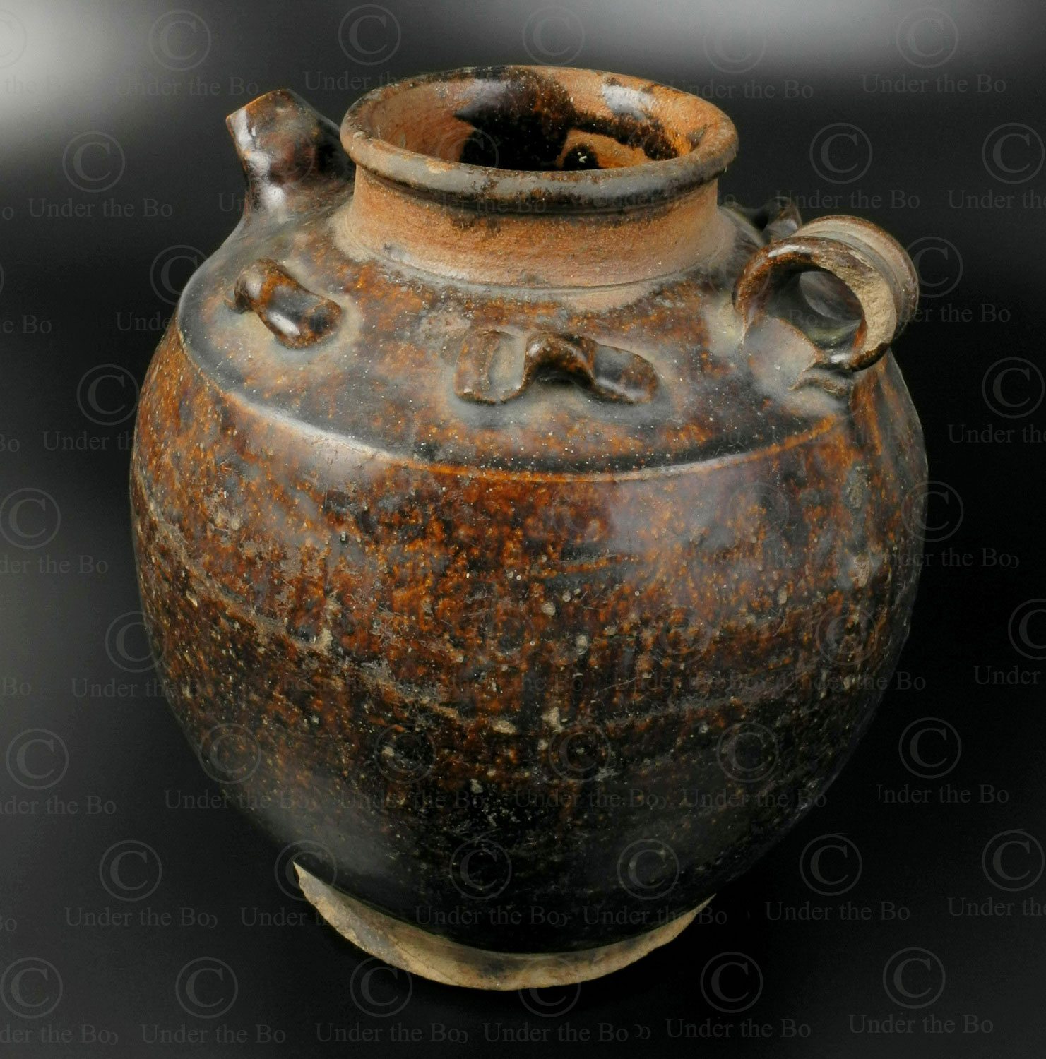 Ming ceramic pot BO230C. China, found in Borneo.