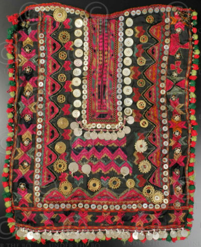 Pakistan tribal embroidery KO94C. Kohistan tribal area, Northern Pakistan mounta