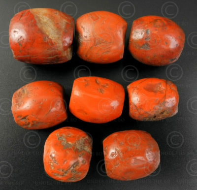 Perles pema raka antiques BD154. Province de l'Amdo du Tibet.
