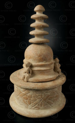 Reliquaire stupa Gandhara PK170. Trouvé dans la vallée de Swat, Pakistan.