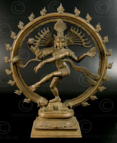 Statue en bronze de Shiva Nataraja 09KB1. Tamil Nadu, Inde du sud.