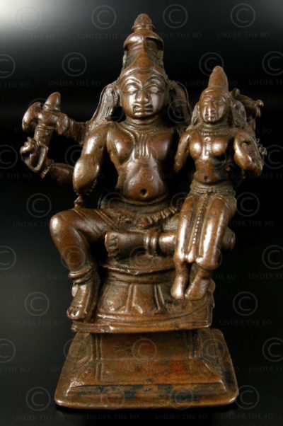 Statuette Shiva et Parvati bronze. Tamil Nadu, Inde du sud.