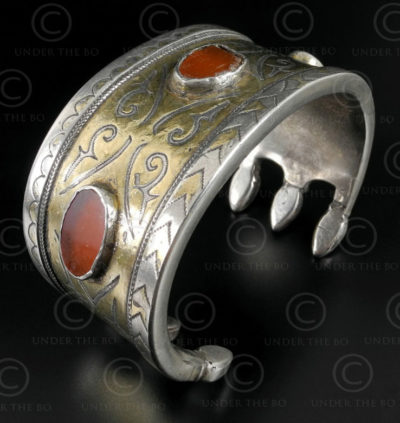 Turkmen silver bracelet B208. Tekke Turkmen culture, Central Asia.