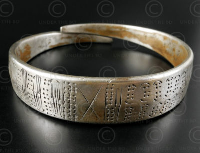 Wa tribe silver bracelet B127. Wa minority, Northern Burma.