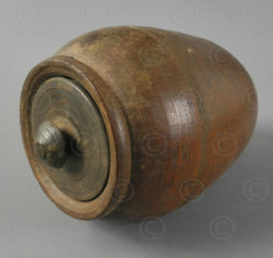 Wooden oil container IN599. Northern India.
