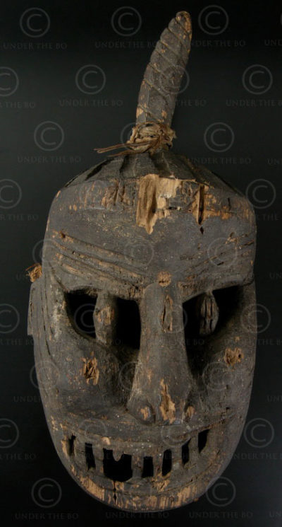Lantien Yao mask LT29. Northern Laos or Southern China.