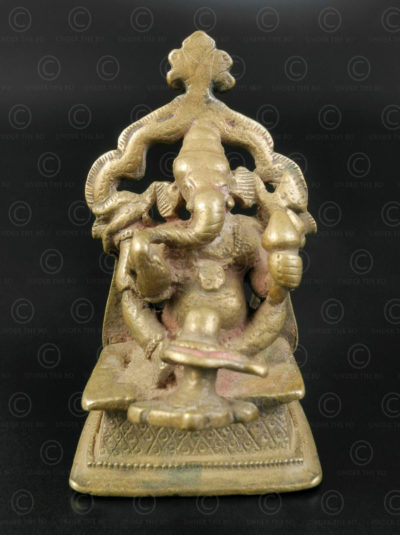 Bronze seated Ganesh 16N5. Maharashtra state, South India.