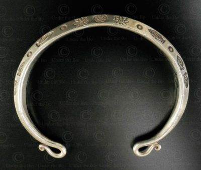 Hmong silver bracelet B238. Hmong style minority, Northern Laos.