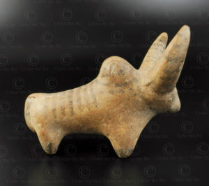 Indus valley terracotta bull PK222. Indus Valley, Harappan/Mohenjo-Daro civilization, Pakistan.