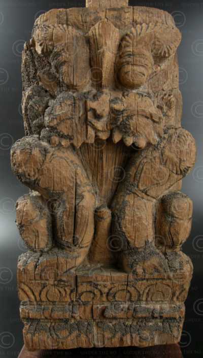 Petit pilier lion IN564. Etat du Tamil Nadu, Inde du sud.