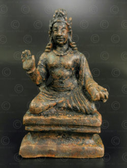 Bodhisattva Gandhara bronze PK252. Ancien royaume bouddhiste de Gandhara, trouvé dans la vallée de Swat, nord du Pakistan.