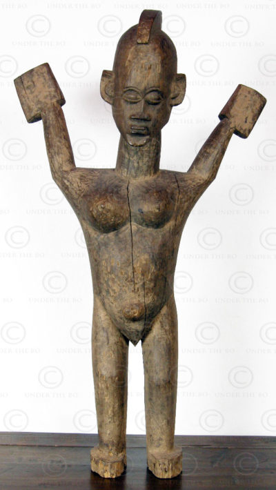 Statue Lobi AF40, Burkina Faso, Afrique de l'ouest