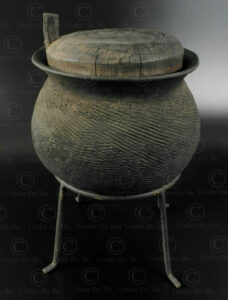 Karen clay pot T210. Karen hill tribe, Eastern Thailand.