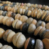 Cing rangs de perles balouches antiques BD141. Sud-est de l'Afghanistan. 17ème siècle ou précédement.