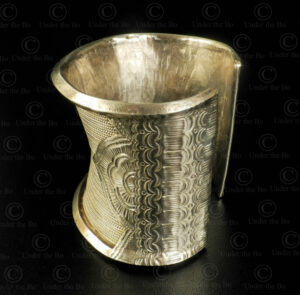 Bracelet argent Shan B241. Culture Shan ou Wa/Lawa, Birmanie du Nord-Est ou Thaïlande du Nord.