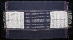 Batak shoulder cloth ID35. Toba Batak culture, Samosir island, Sumatra, Indonesia.