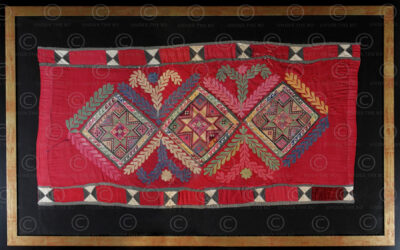 Housse de coussin turkmène KO74. Culture nomadique turkmène, région de Boukhara, Ouzbékistan. XIXe ou début XXe siècle.