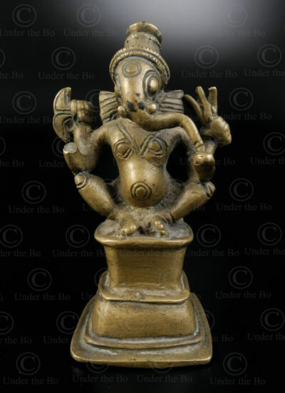 Bronze Ganesh 16P7G. Maharashtra state, Southern India.