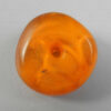 Grande perle d'ambre BD214E. Acquise en Inde, mais provenant du Tibet, et à lorigine de la région baltique.
